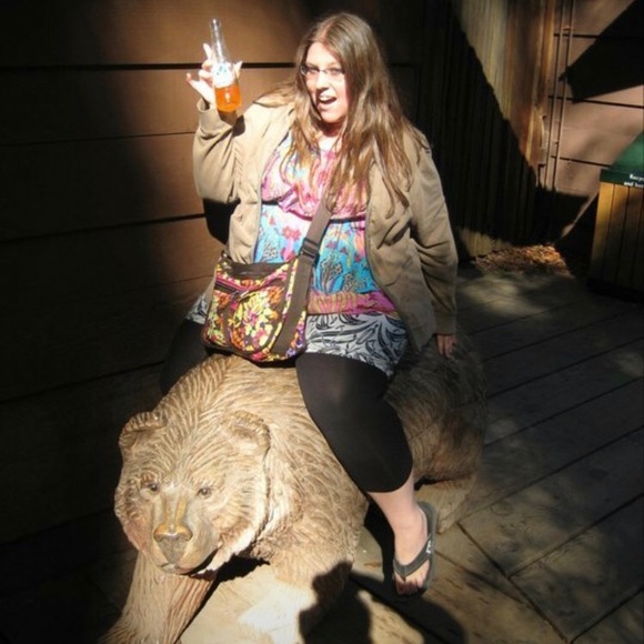 Meet your Posher, Shannon - Picture 3 of 3